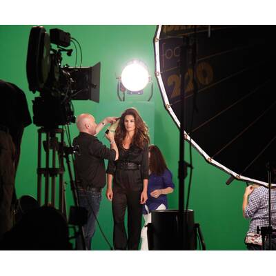 Cindy Crawford schick für Deichmann