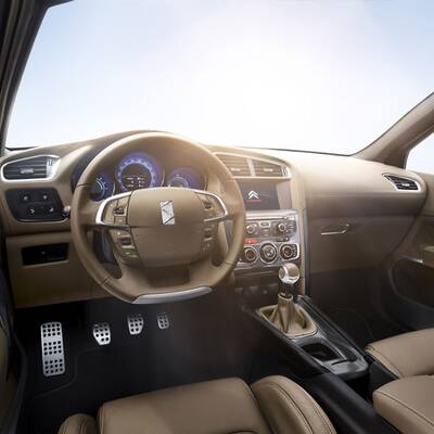 Zweiter Akt der DS-Linie