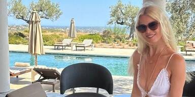 Supermodel Claudia Schiffer überrascht an ihrem Geburtstag mit Fotoserie