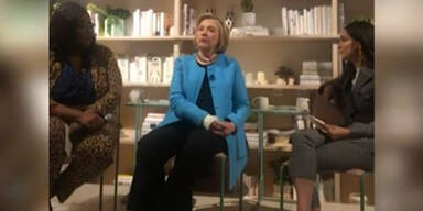 Clinton: "Trump ist Putins Papagei"