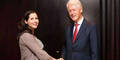 Elif Yavuz Bill Clinton
