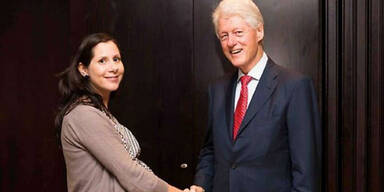 Elif Yavuz Bill Clinton