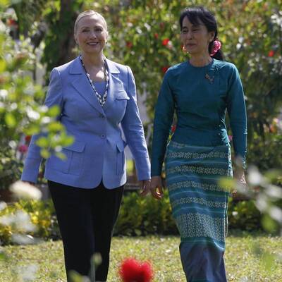 Hillary Clinton trifft Suu Kyi