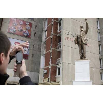 Bill Clinton als Denkmal