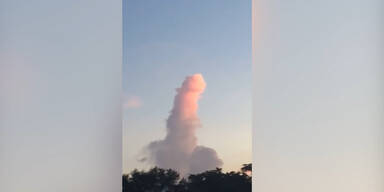 cloud_dick_thump.jpg