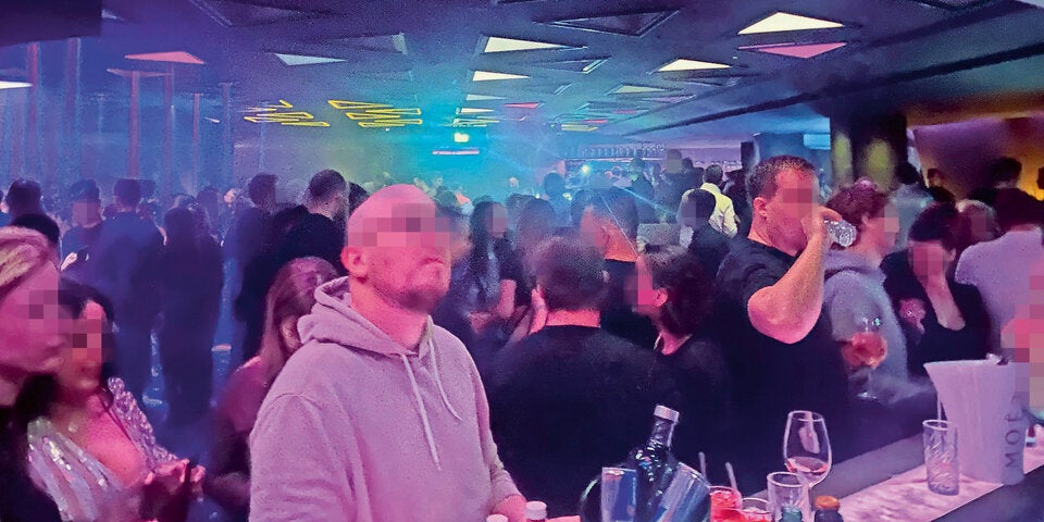 Öffnung: Ansturm auf die Clubs