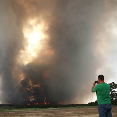 Heftige Waldbrände wüten in Colorado