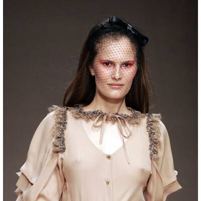 Herbsttrend roter Lidschaten