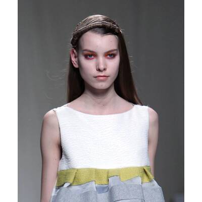 Herbsttrend roter Lidschaten