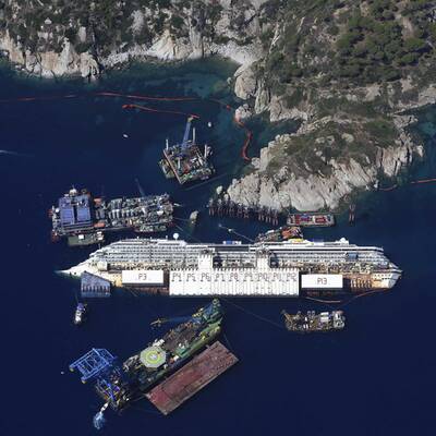 Spektakuläre Fotos der Costa Concordia