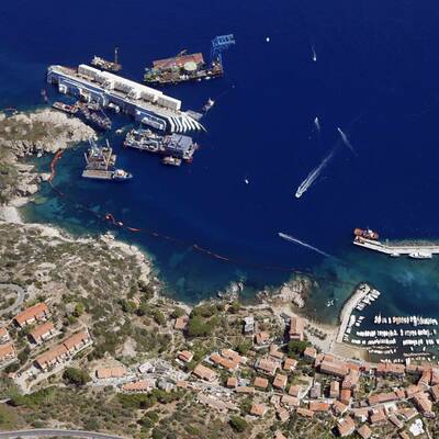 Spektakuläre Fotos der Costa Concordia