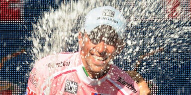 Contador baut F&uuml;hrung am Glockner aus