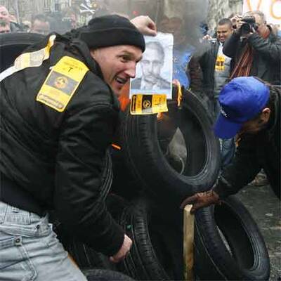 Proteste gegen Conti-Werksschließung