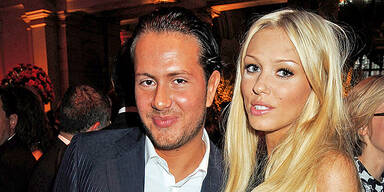 Petra ECCLESTONE &  James STUNT