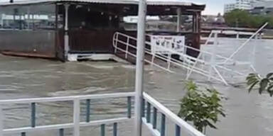 Lokale auf Copa Cagrana geplündert