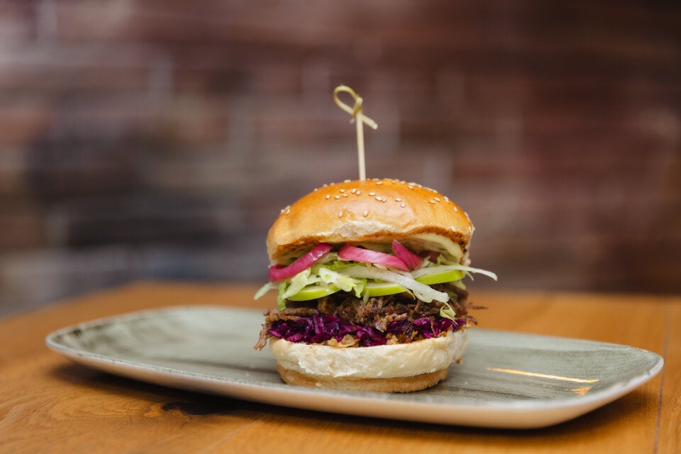 Gans was Anderes: Le Burger bringt die Martinigans in den Burger