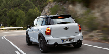 Nun gibt es alle Infos und Bilder vom Mini-SUV