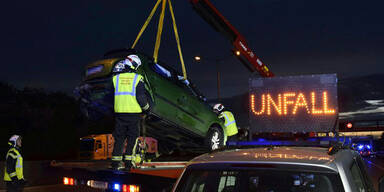 Unbekannter löst Serien-Crash aus und flüchtet