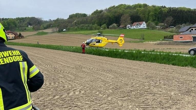 Crash bei Oldtimer Rennen