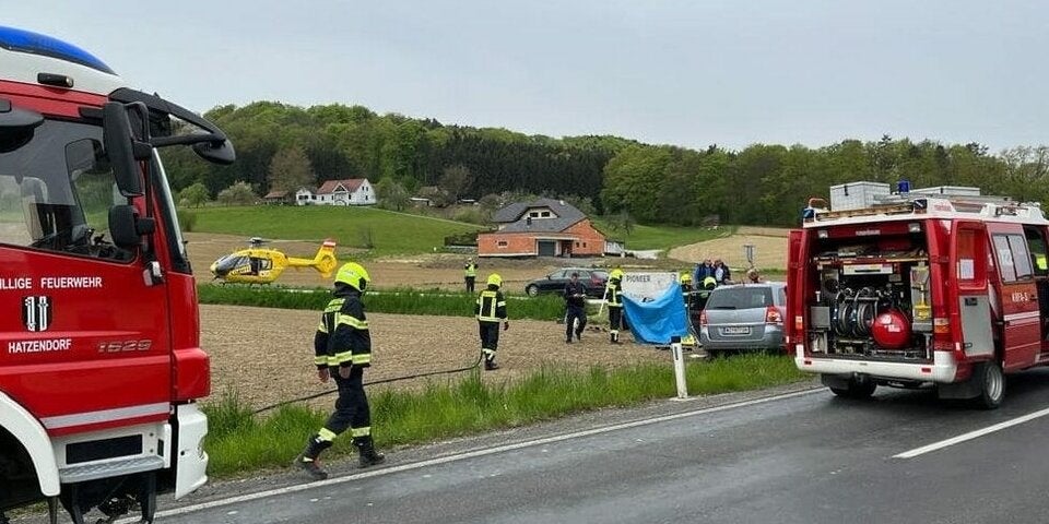 Crash bei Oldtimer Rennen