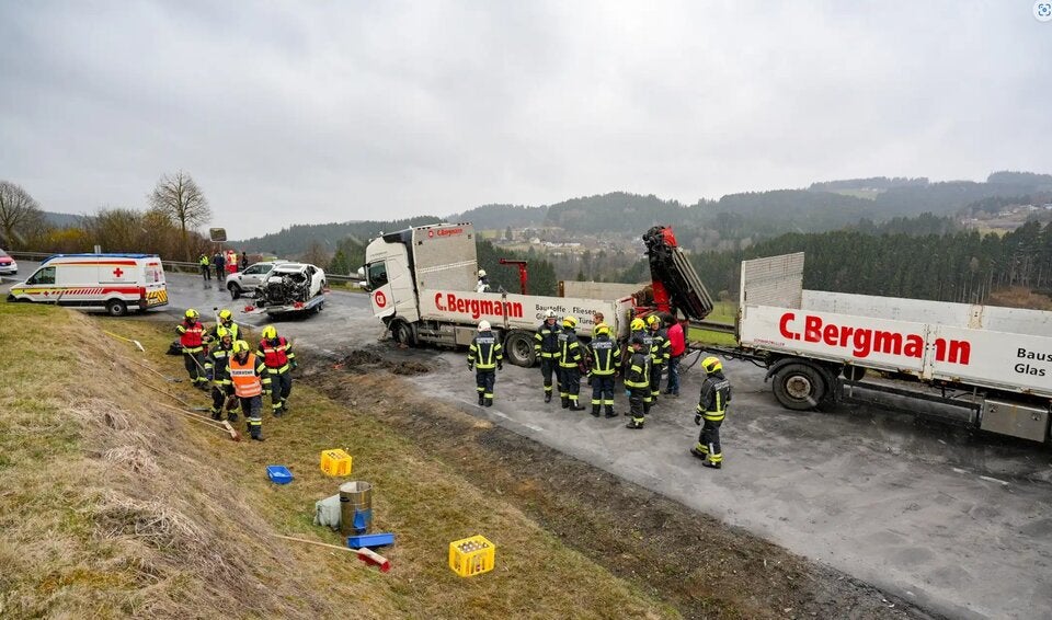 Notarzt B126 bei Zwettl an der Rodl