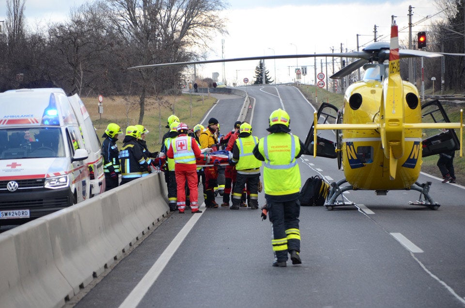 Horror-Crash in NÖ: 6 Verletzte – darunter 2 Kinder