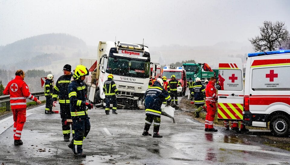 Notarzt B126 bei Zwettl an der Rodl