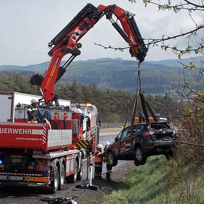 Etwa 50 Fahrzeuge rasten ineinander. 11 Menschen wurden verletzt.