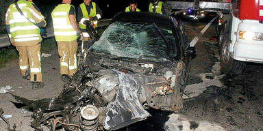 Horror-Crash auf A3: 1 Toter und 3 Verletzte