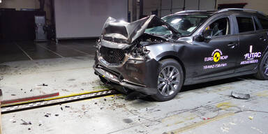 Brennstoffzellen-Auto im Crashtest