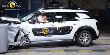 V-Klasse, C4 Cactus und X-Trail im Crashtest