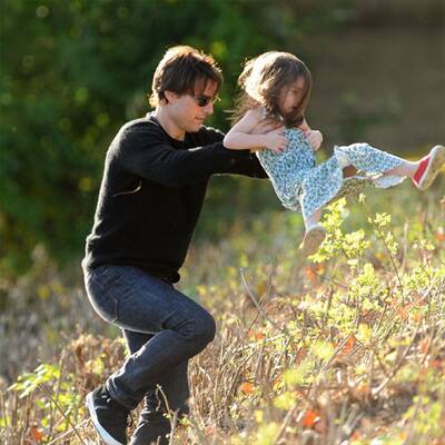 Idyllisch: Familie Cruise im Park