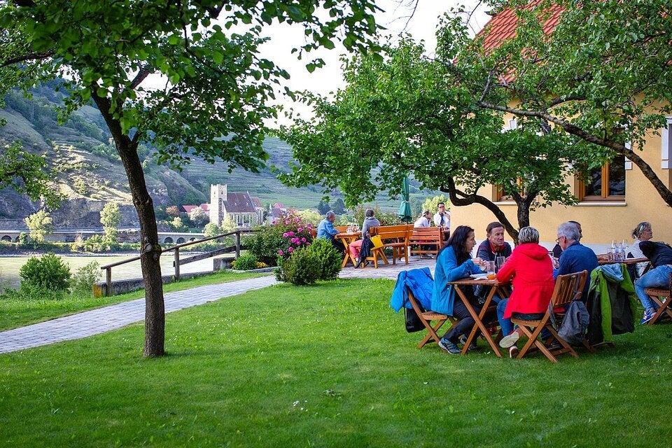 Vinea Wachau lädt zum Weinfrühling und zur Steinfedernacht