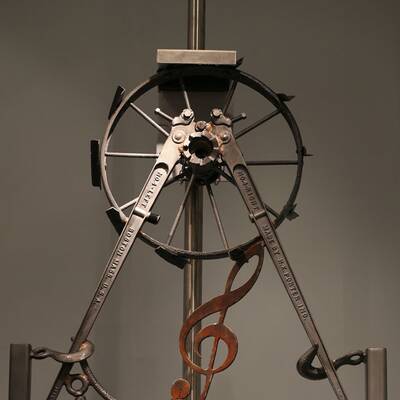 Bob Dylan präsentiert Kunst aus Eisen und Stahl