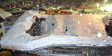 Stall in Saalbach-Hinterglemm eingest&uuml;rzt