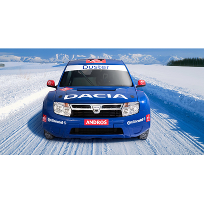 Alain Prost fährt mit dem Duster ein Eisrennen