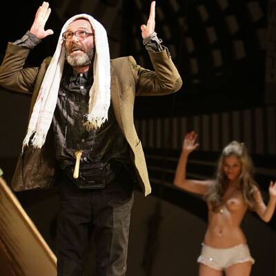 Jung-Nackedei und Altstar