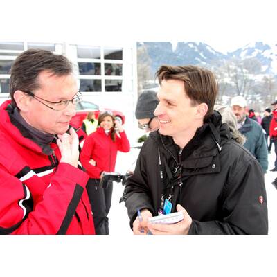 VIPs auf der Zuschauertribüne