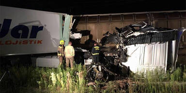 Güterzug kracht in Lkw - S3 gesperrt 