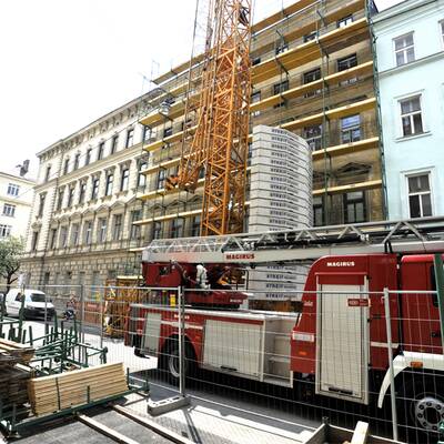 Zimmerdecke in Wien eingestürzt