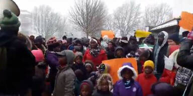 Fl&uuml;chtlinge demonstrieren in Bayern