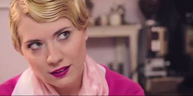 Aufsteigerin: DEJA  "Struck by the Light"