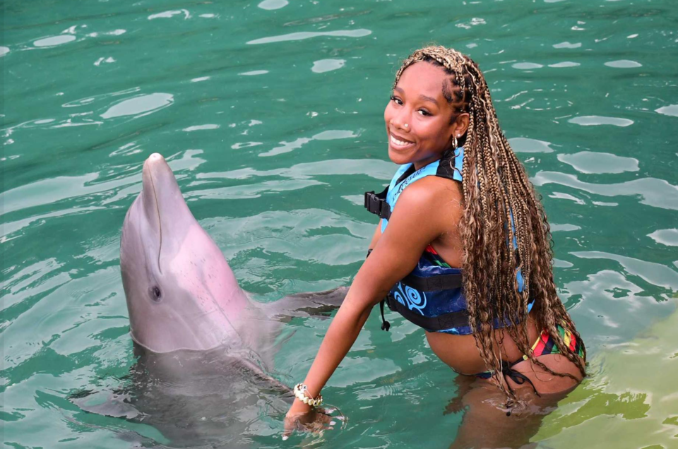 Not-OP: Frau von Delfin schwer verletzt