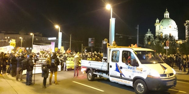 Demo gegen Burschenschafter-Ball