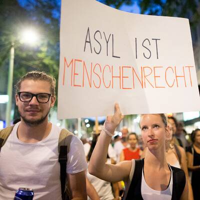 20.000 bei Asyl-Demo in Wien