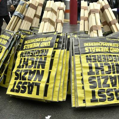 Mega-Demo gegen Schwarz-Blau