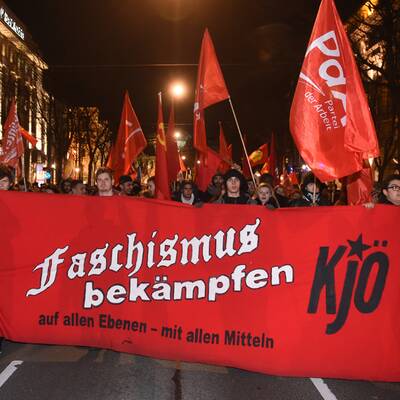 Demo gegen Burschenschafter-Ball