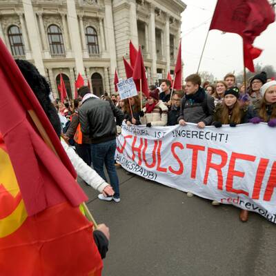 Schüler-Demo gegen Zentralmatura