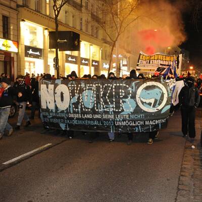 Demos vor dem Akademikerball