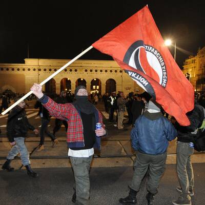Demos vor dem Akademikerball